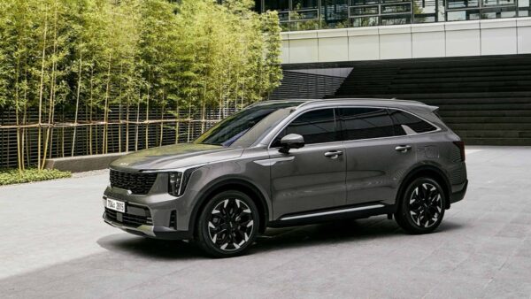 How Early Should I Book a 7-Seater in Tangier for Summer (M’diq, Martil, Cabo Negro)